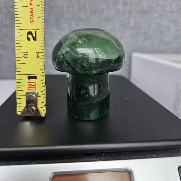 Flourite crystal mushroom carving - Picture 5 of 5